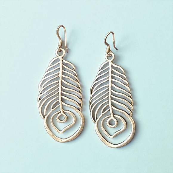 Vintage Peakock Feather Earrings - Picture 1 of 5